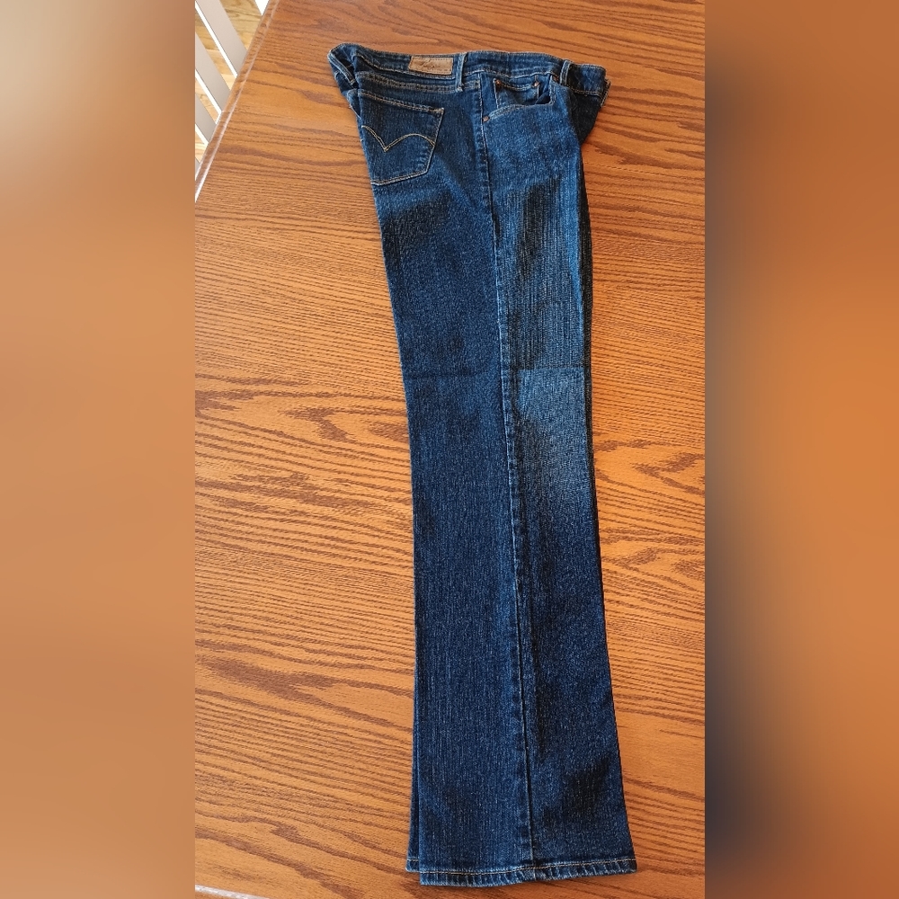 Womens Levi Jean's NWOT